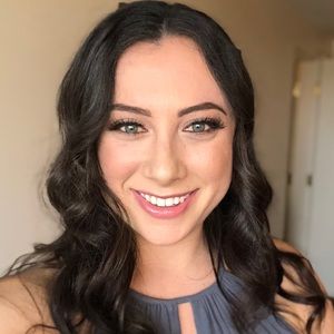 Meet your Posher, Jenna